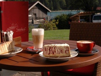 Photo: G&amp;auml;stehaus und Caf&amp;eacute; SEEHOF